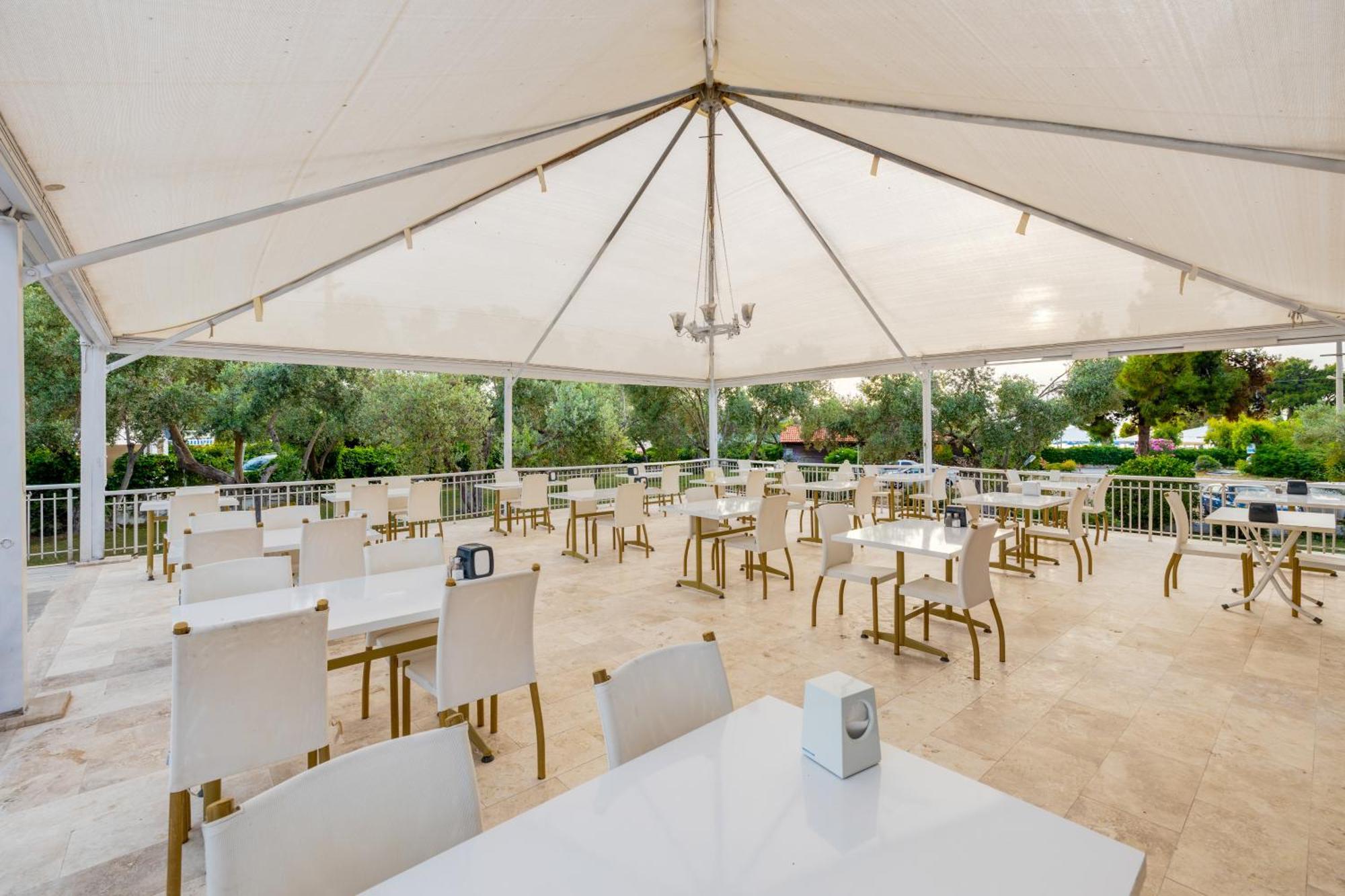 Hanedan Beach Hotel Фоча Экстерьер фото