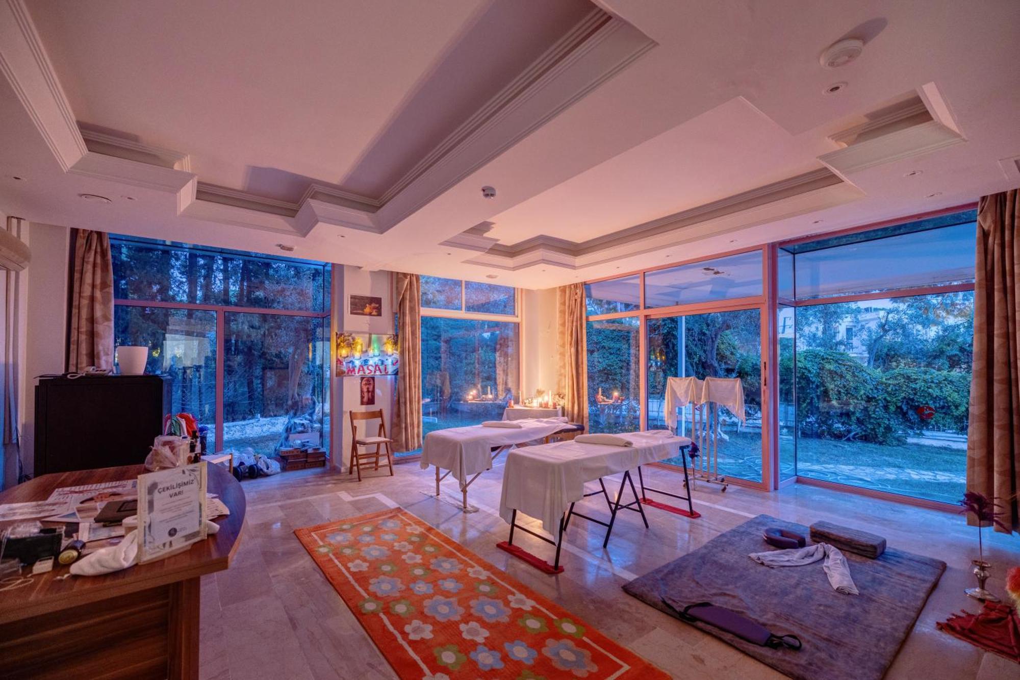 Hanedan Beach Hotel Фоча Экстерьер фото