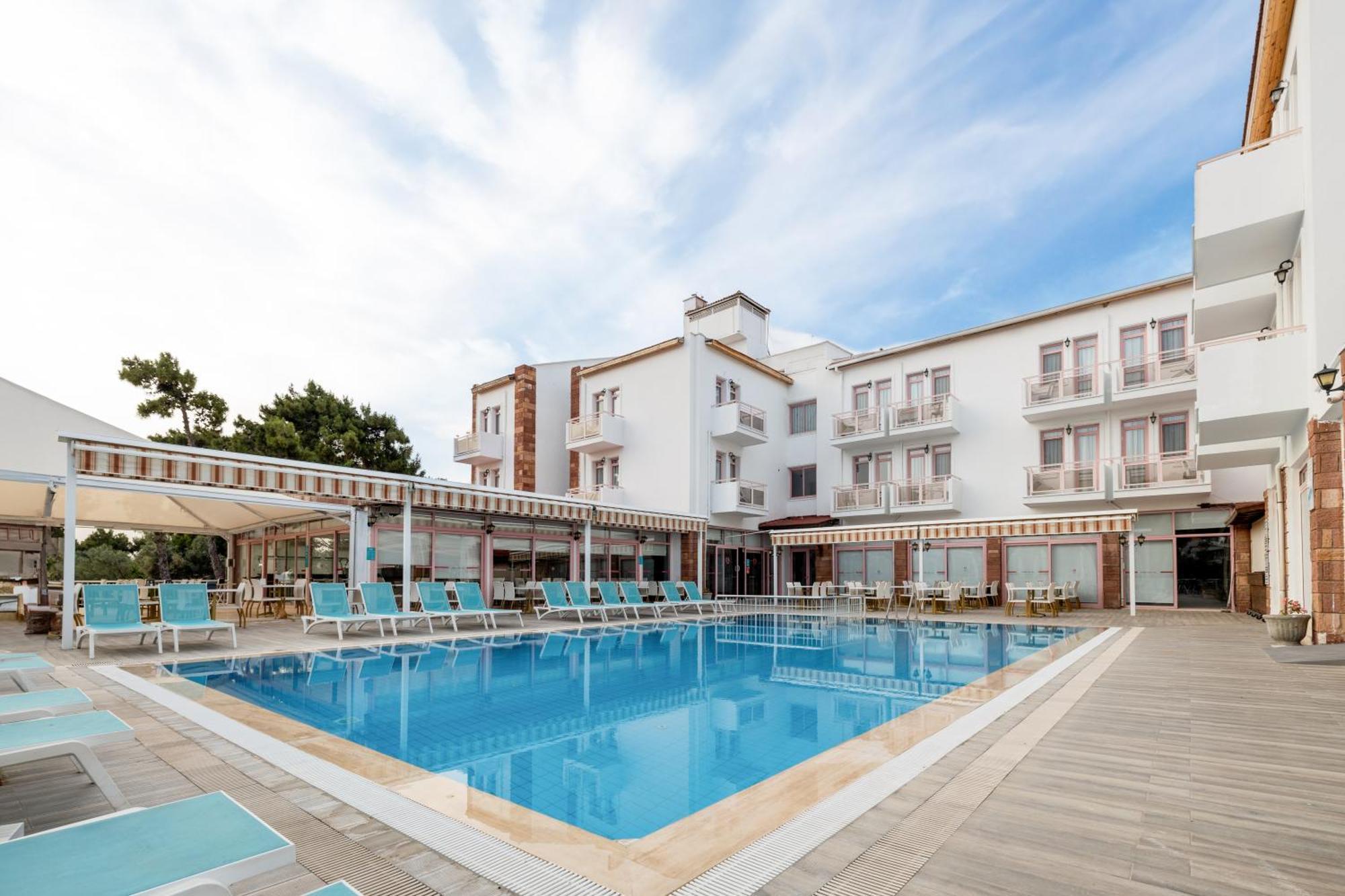 Hanedan Beach Hotel Фоча Экстерьер фото