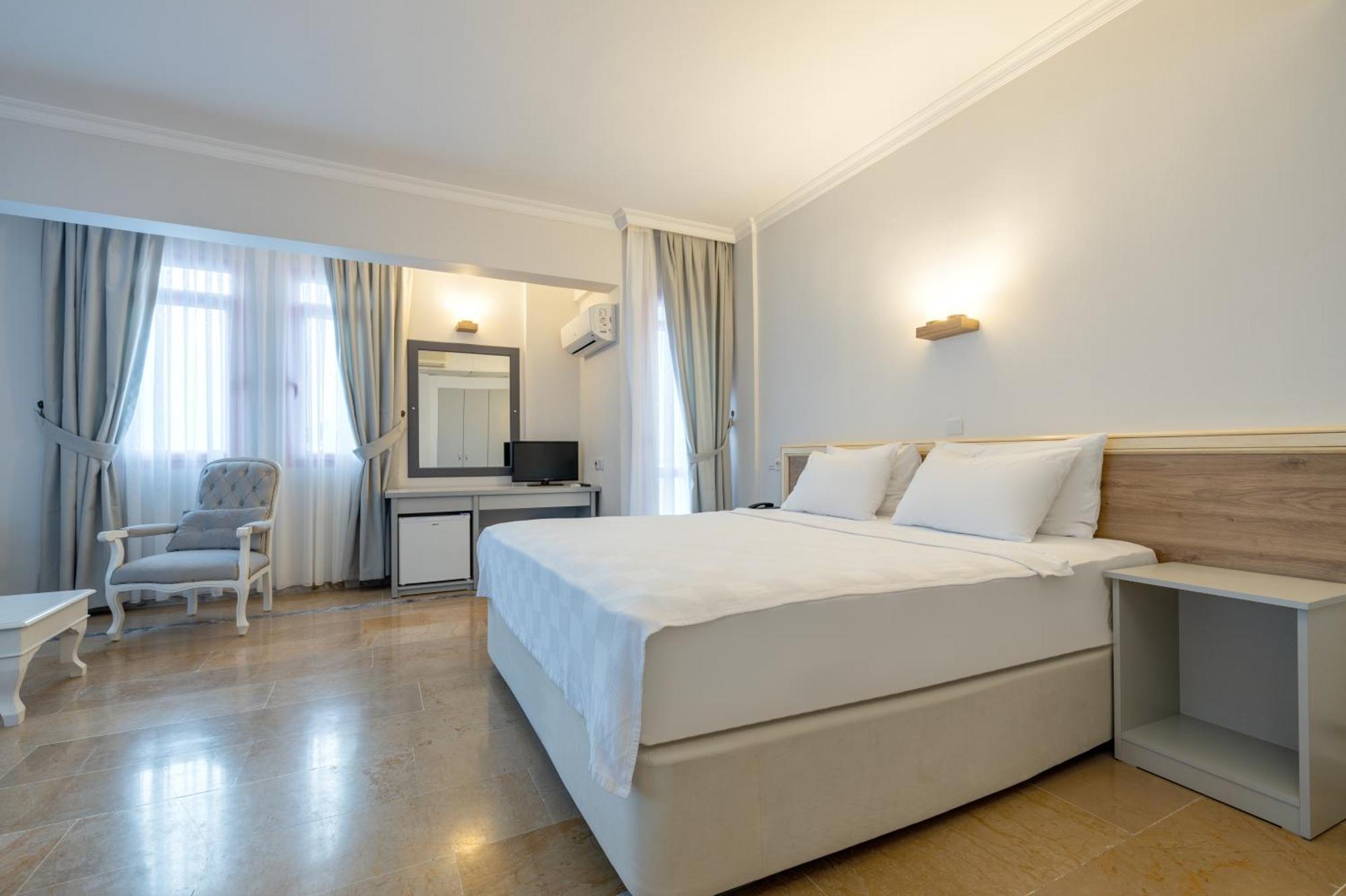 Hanedan Beach Hotel Фоча Экстерьер фото